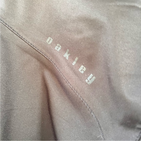 Vintage Oakley Black ski / snow Jacket. Women’s size M - Picture 9 of 13